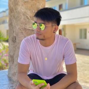 Meet your Posher, Jay-mark